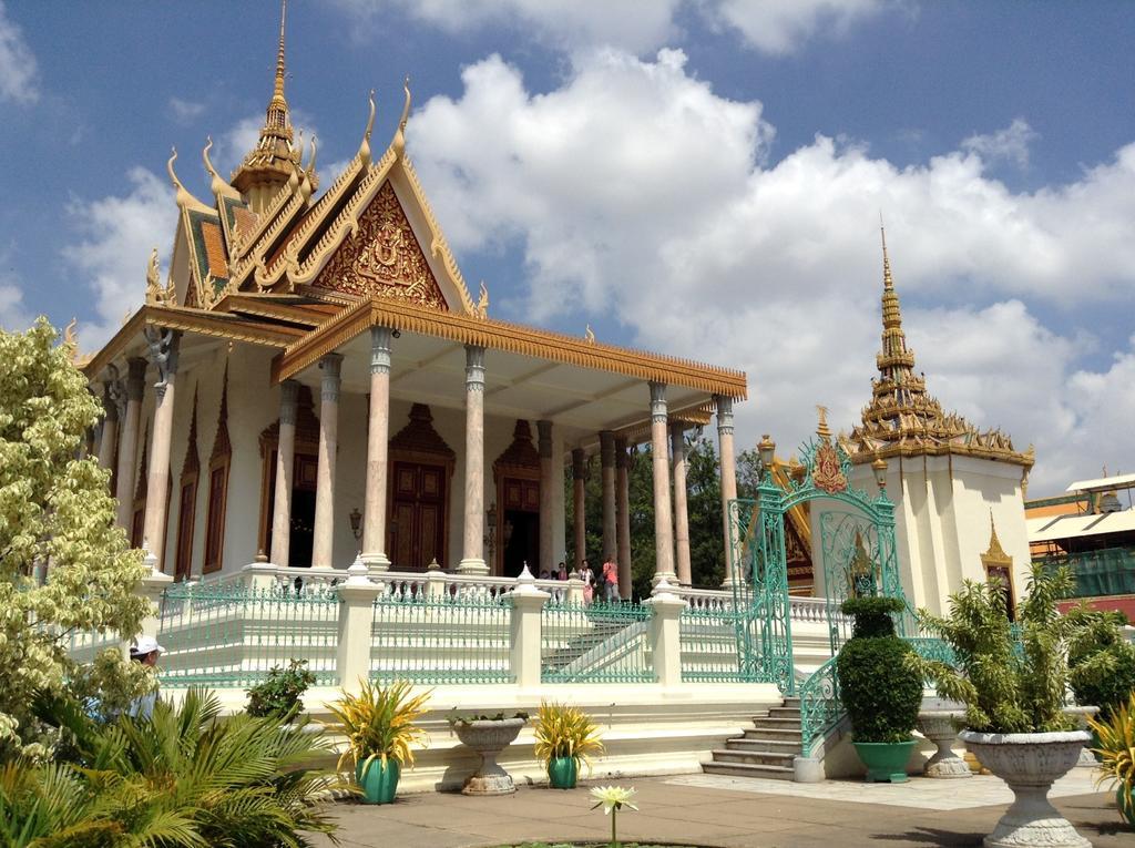 Albergue The Happy House Phnom Penh Exterior foto