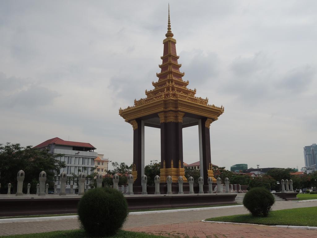 Albergue The Happy House Phnom Penh Exterior foto